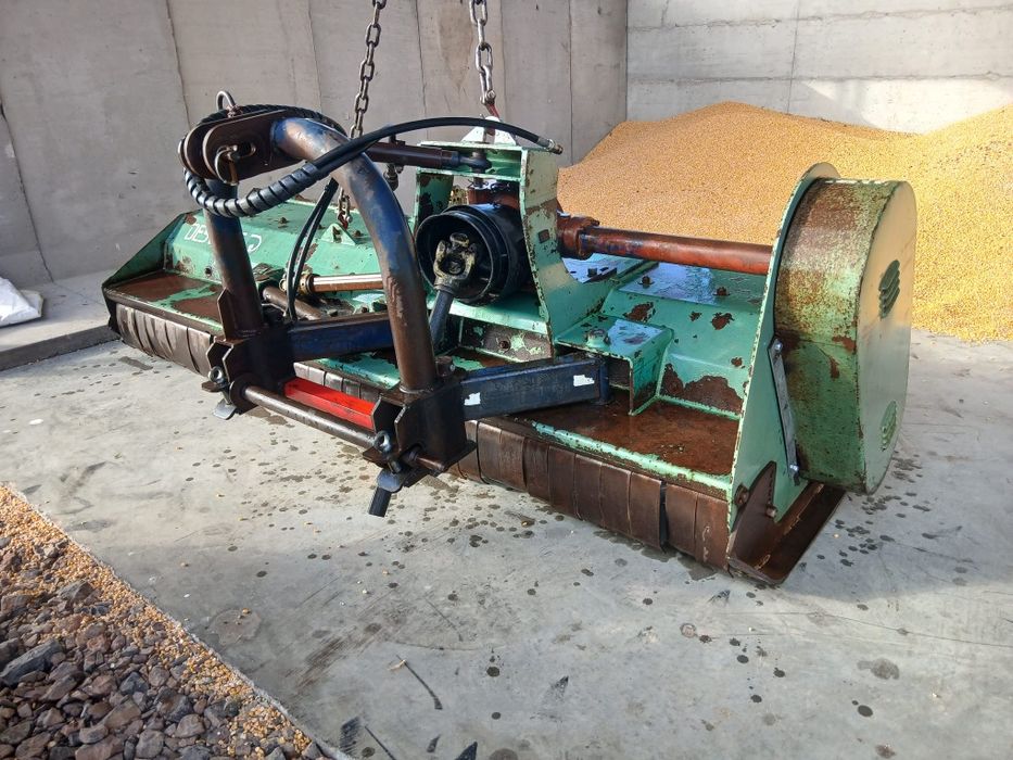 Tocator tocatoare resturi vegetale 3 metri Desvoys  defrisare