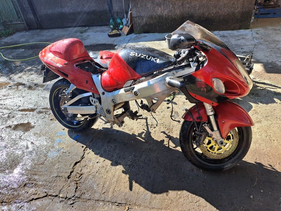Piese suzuki gsxr hayabusa 2001