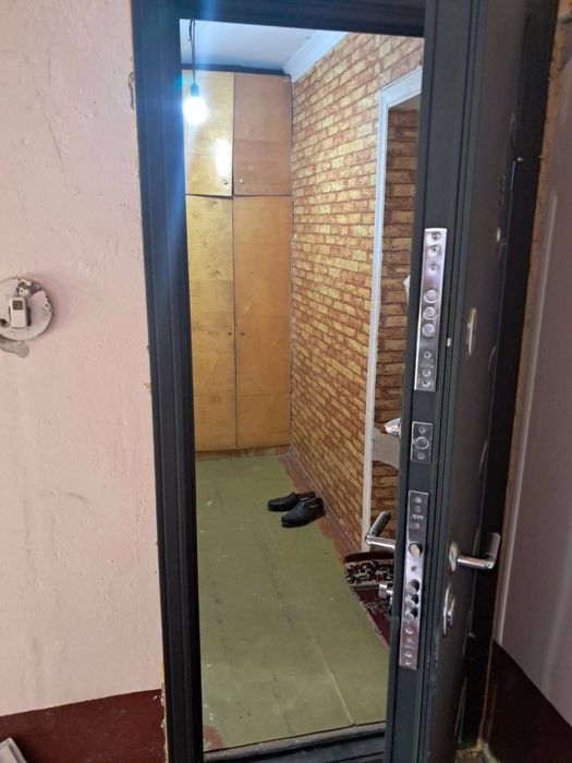 Сотилади срочно югославский квартира 2 этаж 2 хона Саттепо ипотека бор