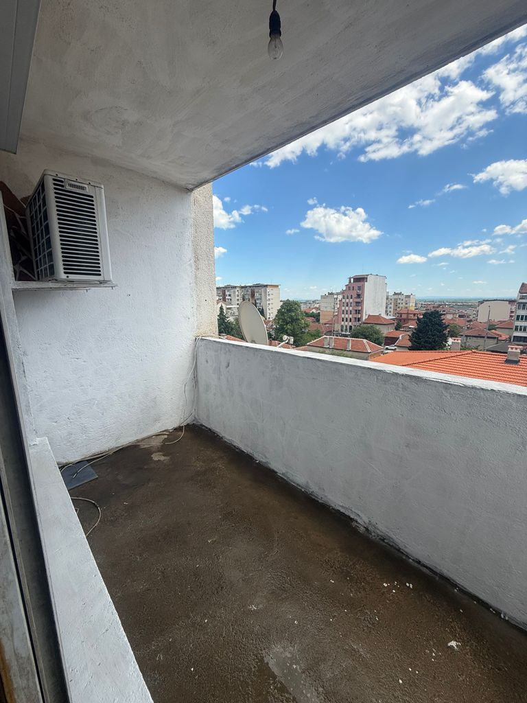 Дава се под наем Тристаен апартамент в Стара Загора, Била - 124 кв.м за 255 € - Снимка #4