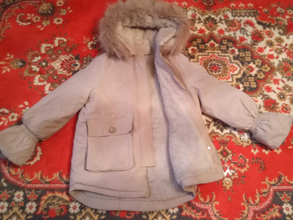 Бу Парка женс 42-44р  4000тг