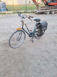 Bicicleta cu motor