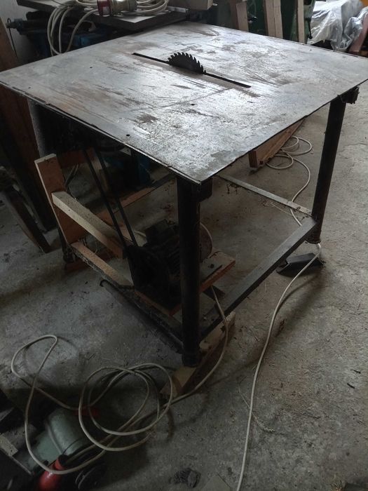 Vand Circular si  freza  pentru lemn