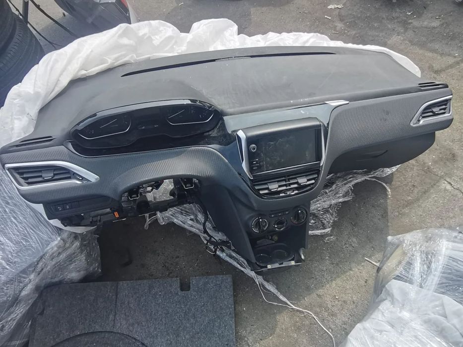 Plansa Bord Peugeot 2008