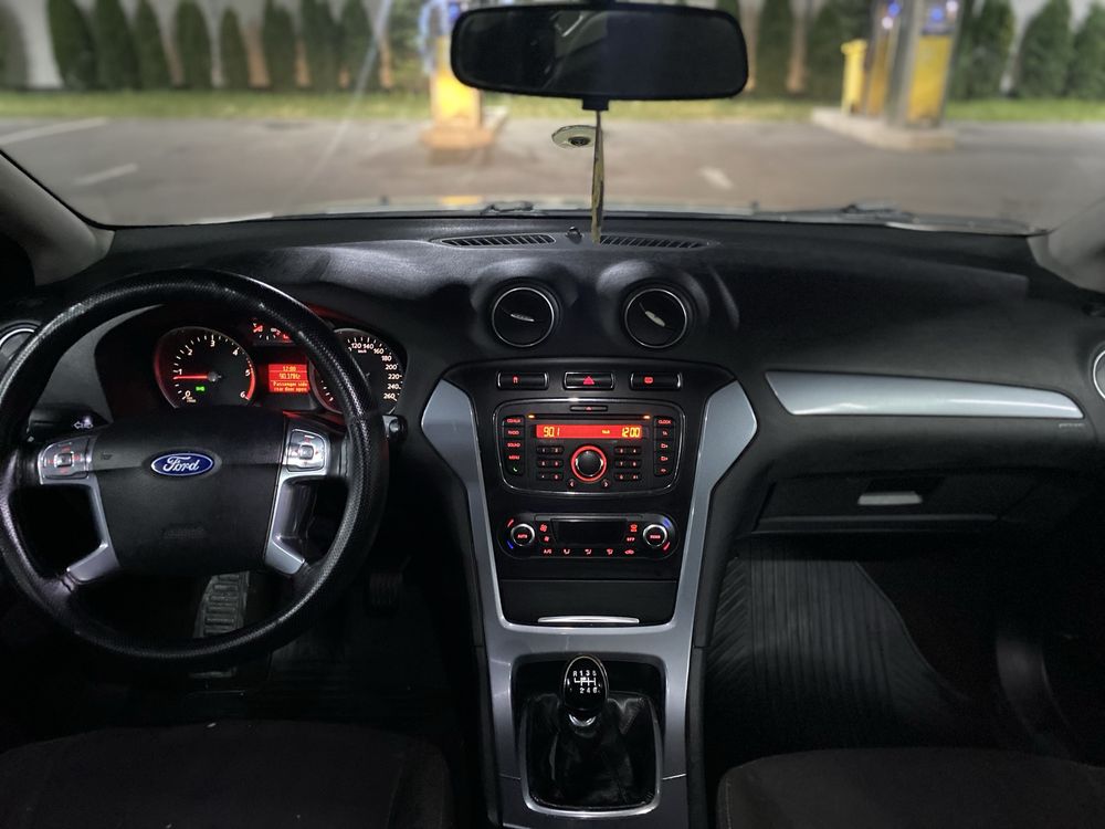 Ford mondeo 2011