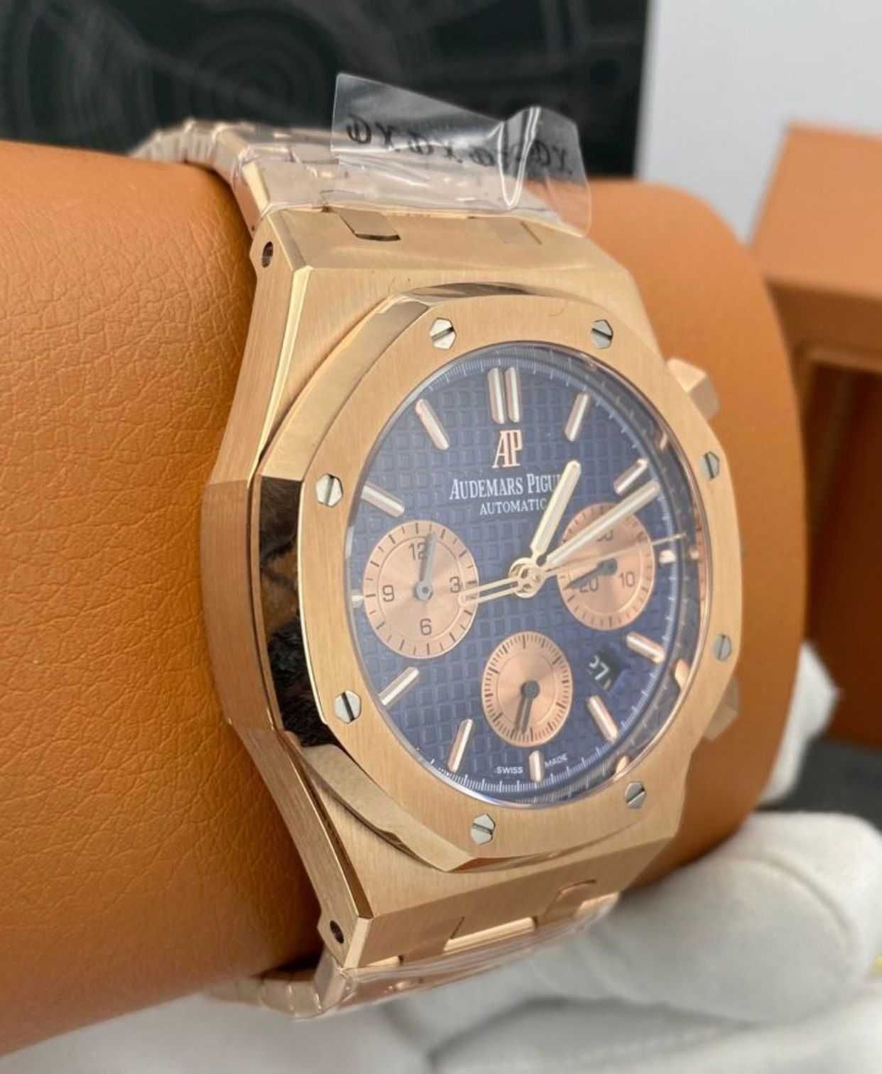 Audemars Piguet Royal Oak Chronograph 41 mm  Gold