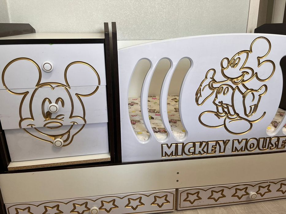 Продам детскую кроватку-трансформер
Цена: 10000