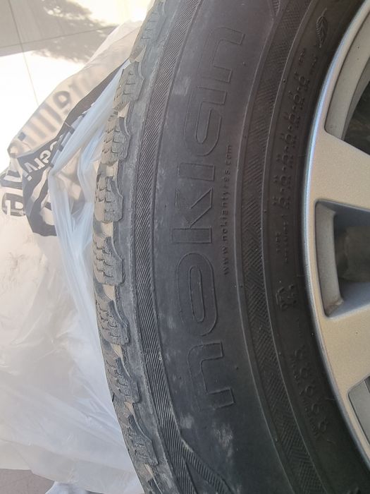 Vând 4Roti Complete IARNA