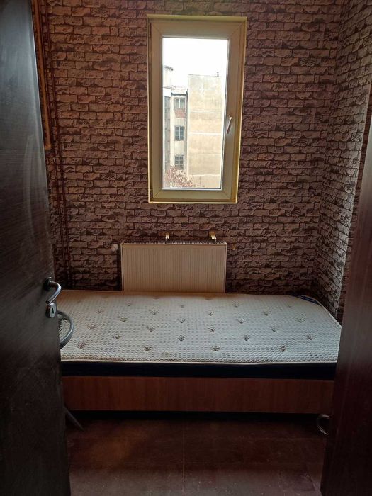 Piata Universitatii metrou camera bloc fara prop-sistem garsoniera