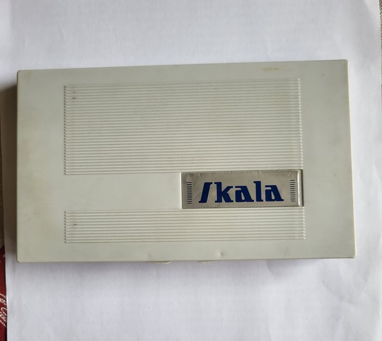 Специализирани шаблони, триъгълници и чертожни инструменти