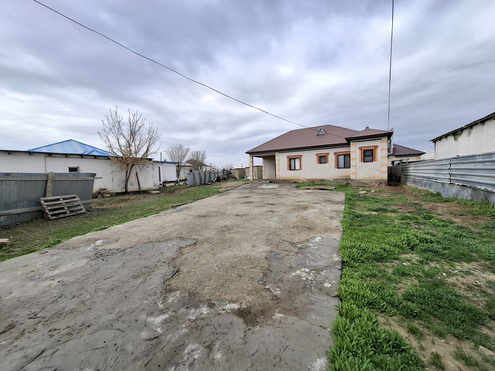 Продаётся 4-х ком дом в г. Атырау район Береке