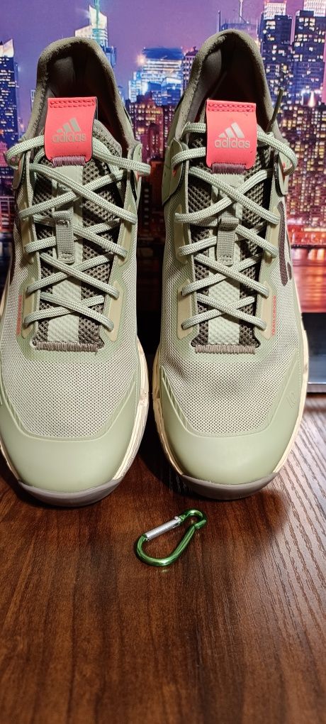 Вело топталки от бренда 510 Adidas trailcross lt w
