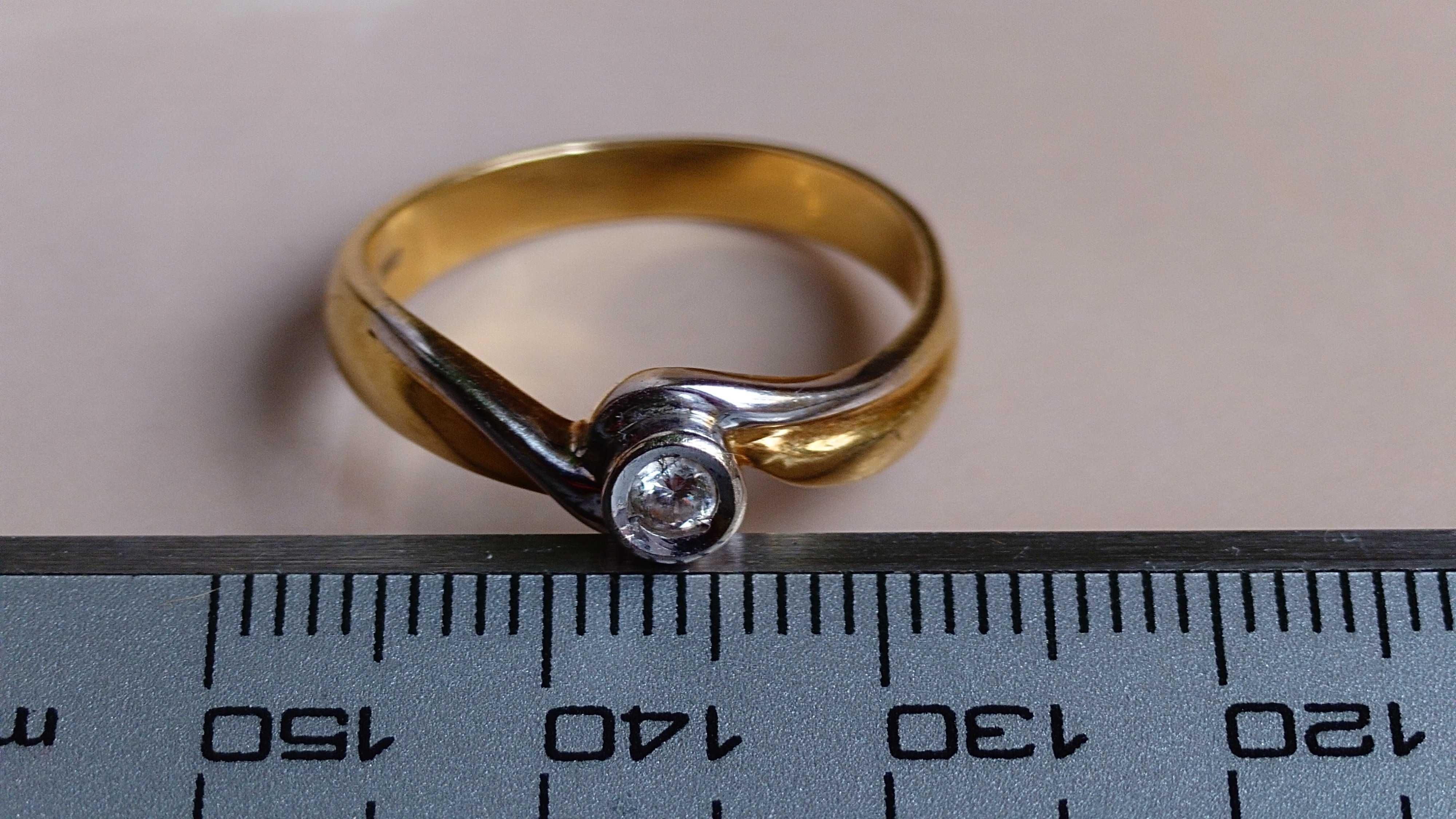 Inel de logodna din aur galben si alb de 18 k cu diamant natural
