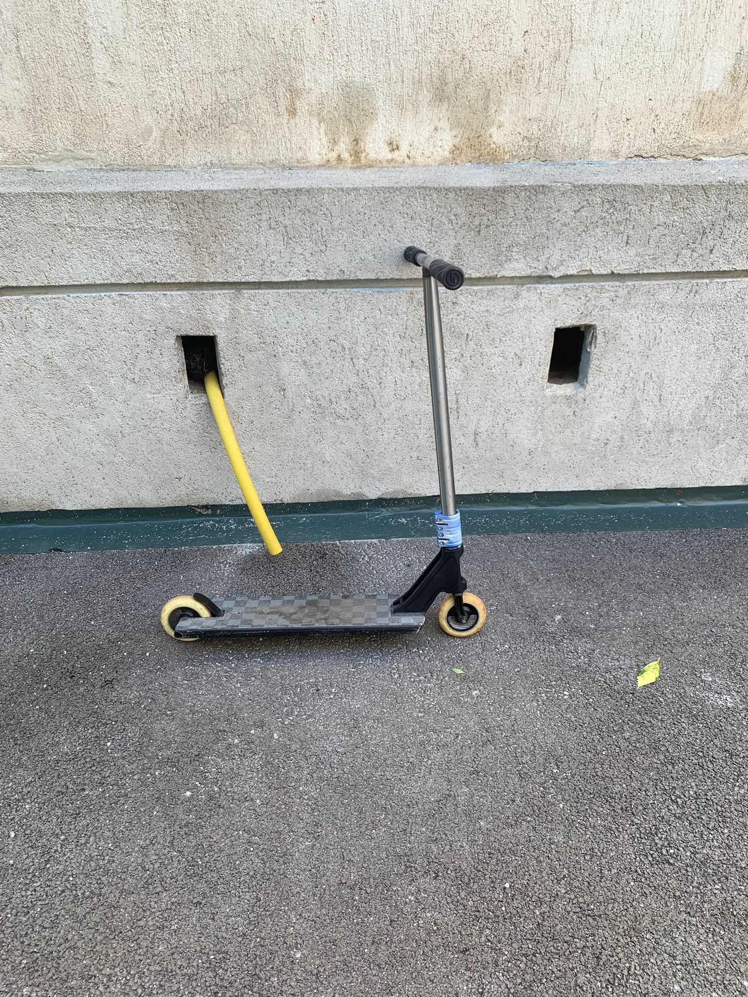 Trotineta freestyle/street custom