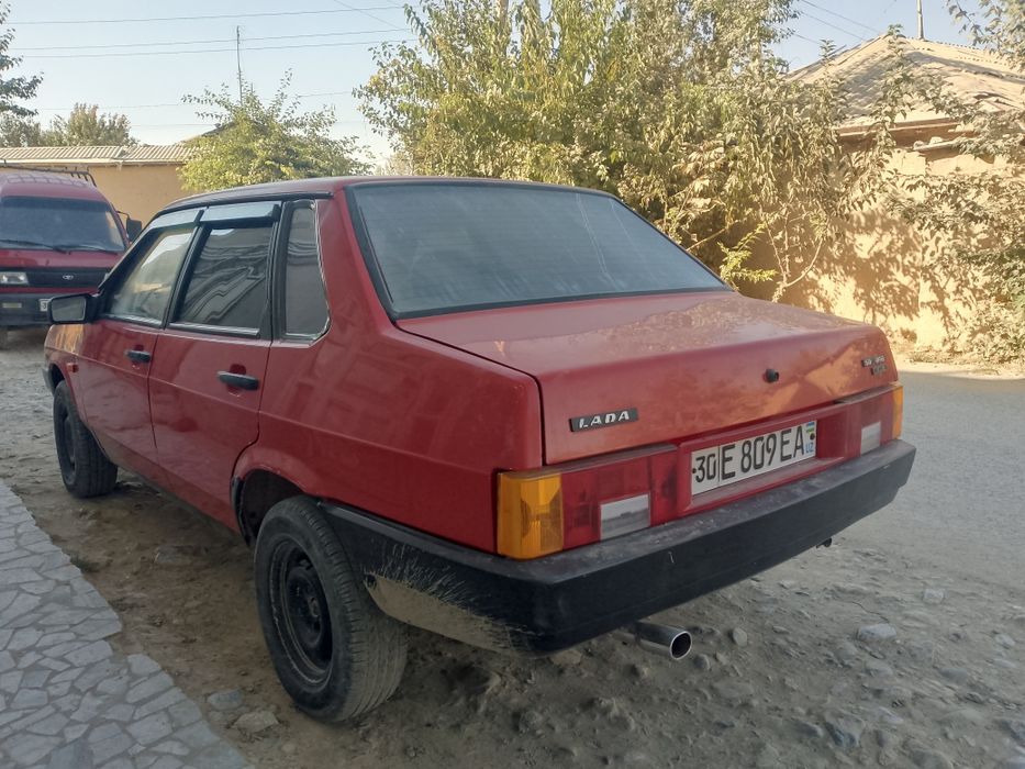 Samaraq 21099 sotiladi