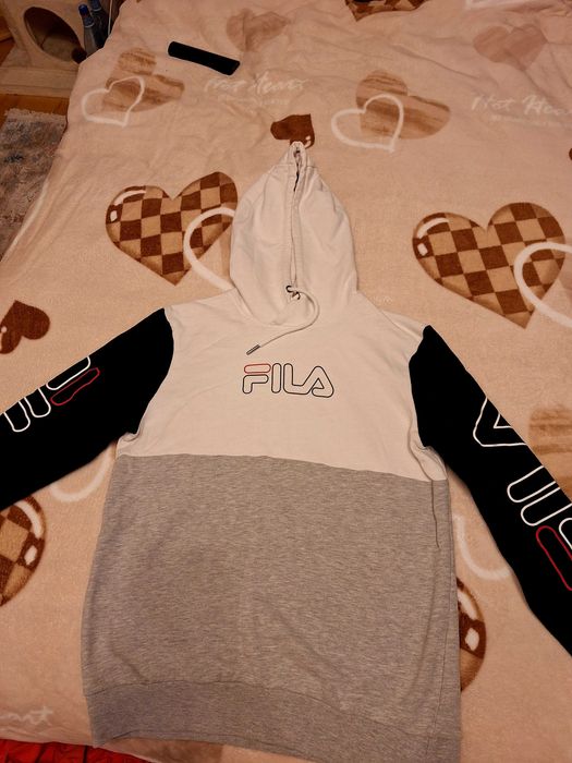 Hanorace in stare foarte buna