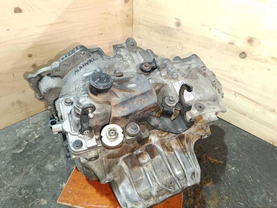 Cutie viteze manuala 6 trepte 2.4D5 E5 VOLVO S60 V60 V70 XC70 XC60 S80