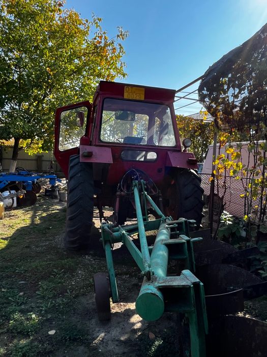 Tractor U650 si utilaje agricole