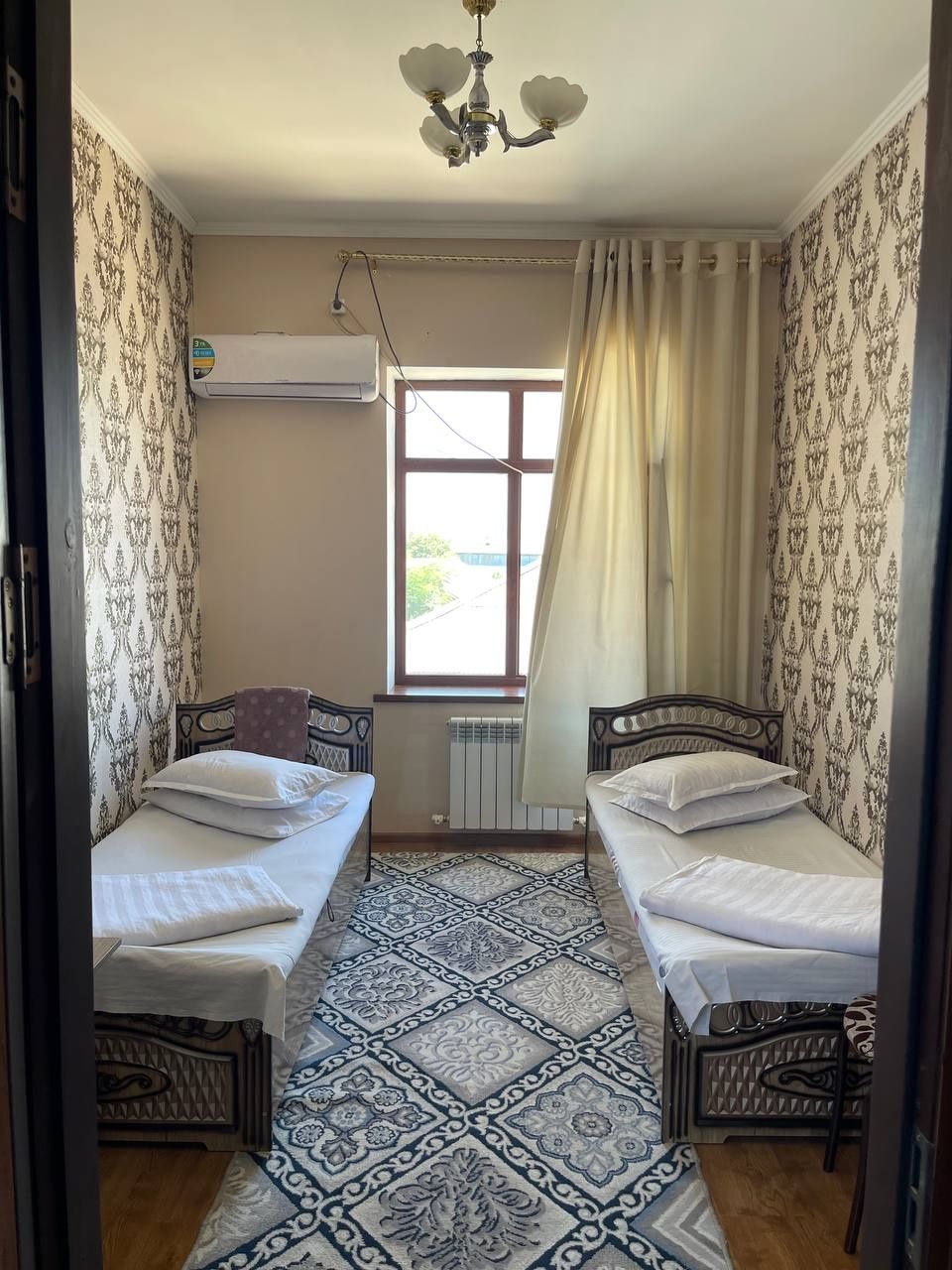 Gostinsa hotel mexmonxona