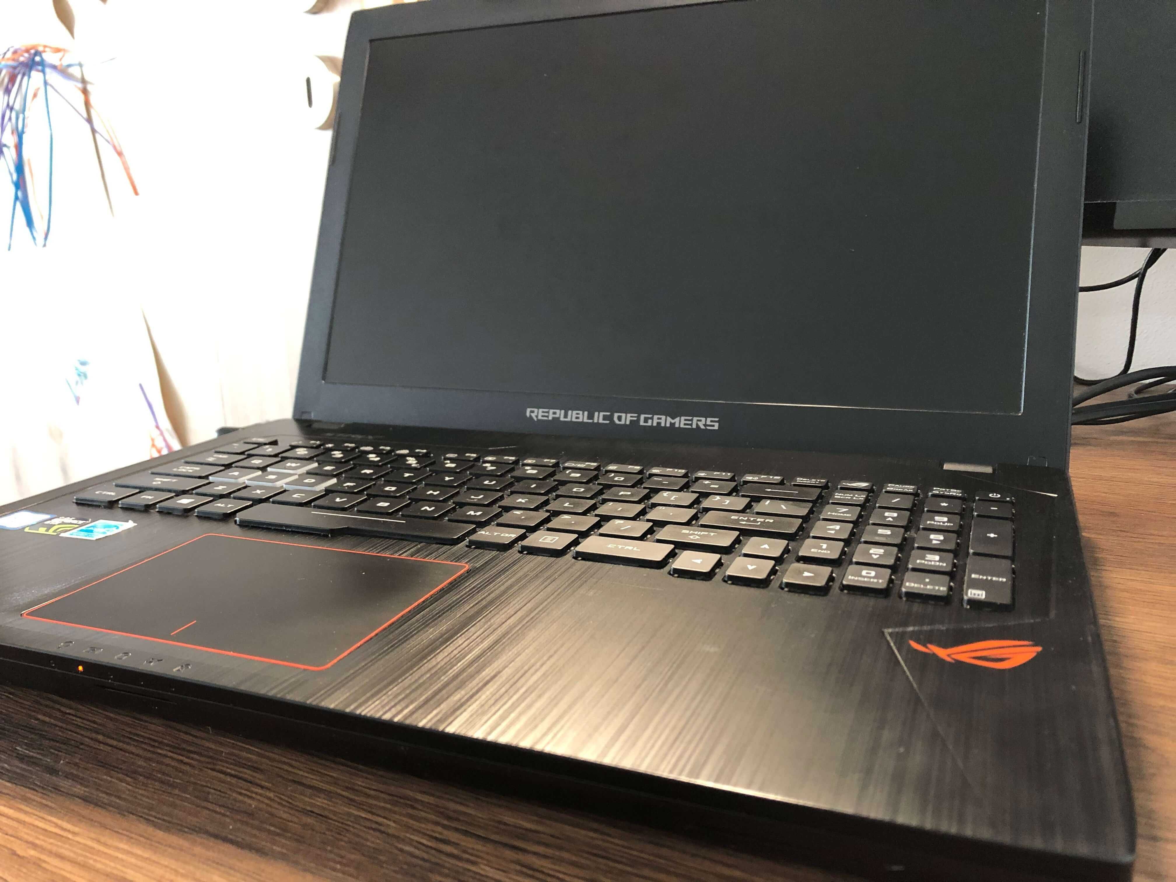 Laptop Gaming ASUS ROG GL553VD-FY009 (upgraded 32GB RAM, SDD 500GB)