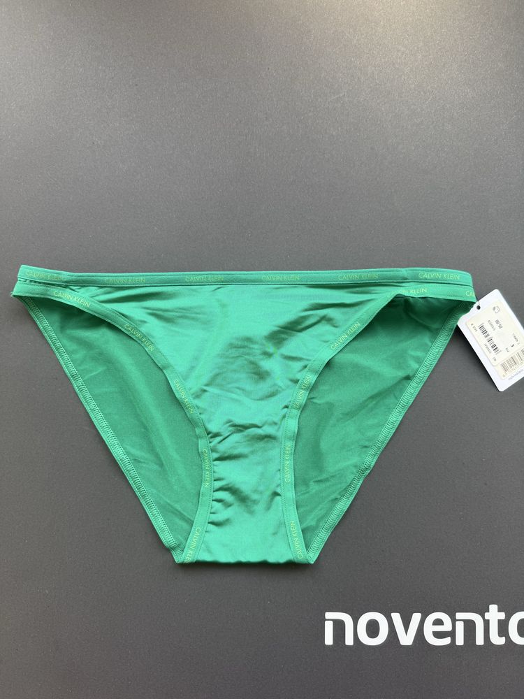 Комплект бикини в различни цветове Calvin Klein /S/