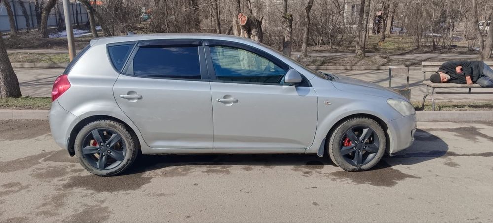 Продам авто марки Kia ceed