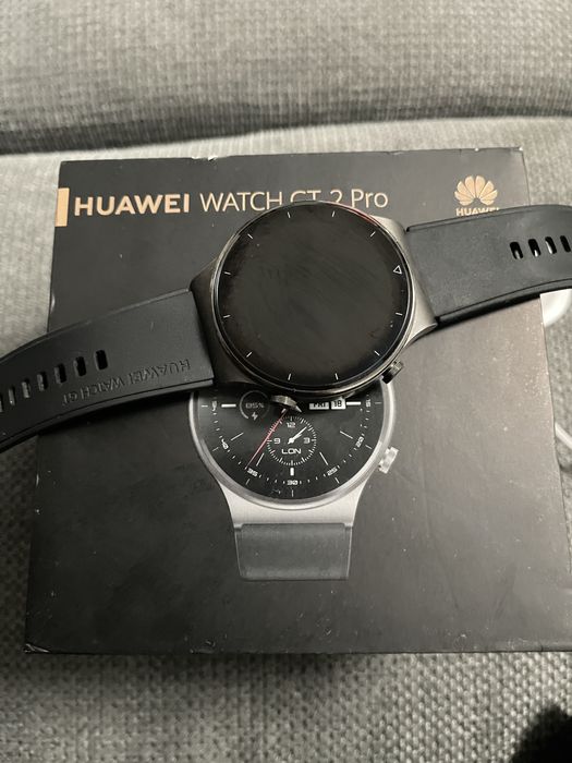 Vând Huawei watch GT2 Pro