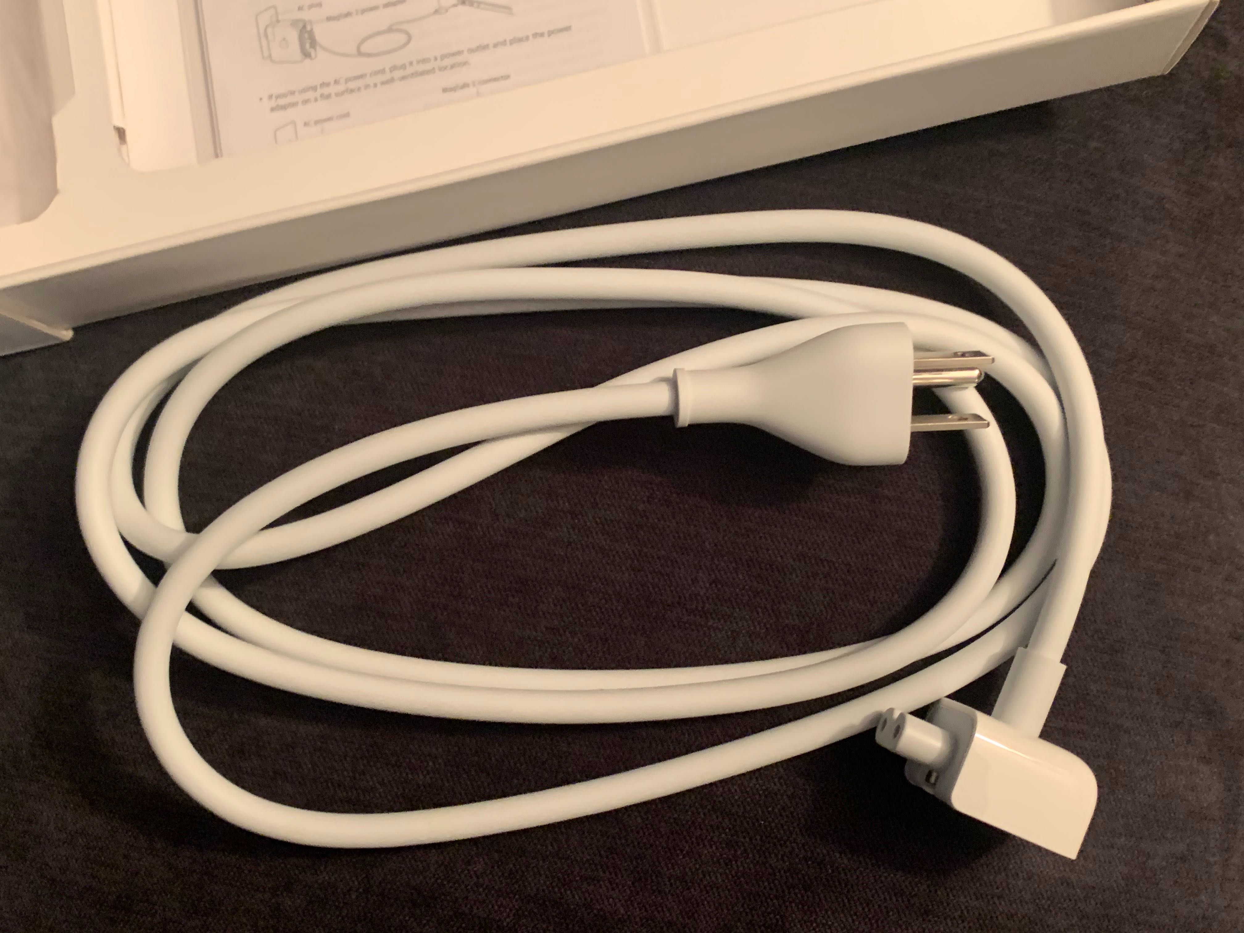 Кабел за MacBook Pro с щепсел за САЩ _ Macbook power cable for USA