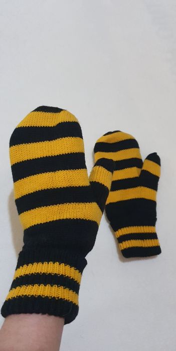 Варежки шерстяные, внутри утеплённые