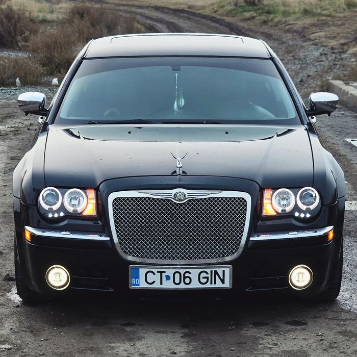 Chrysler 300c Negru