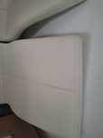 Se vand 4 scaune