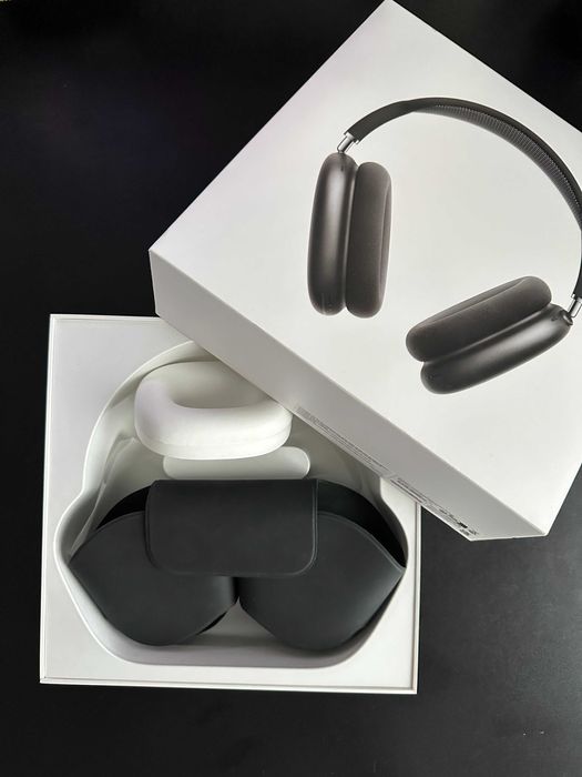 AirPods Max Midnight Black, stare foarte buna, cutie si accesorii