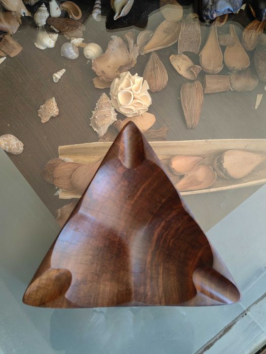 Пепелник за пури