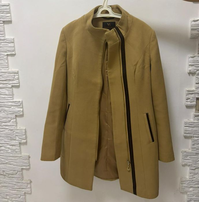 Продам польто на осень