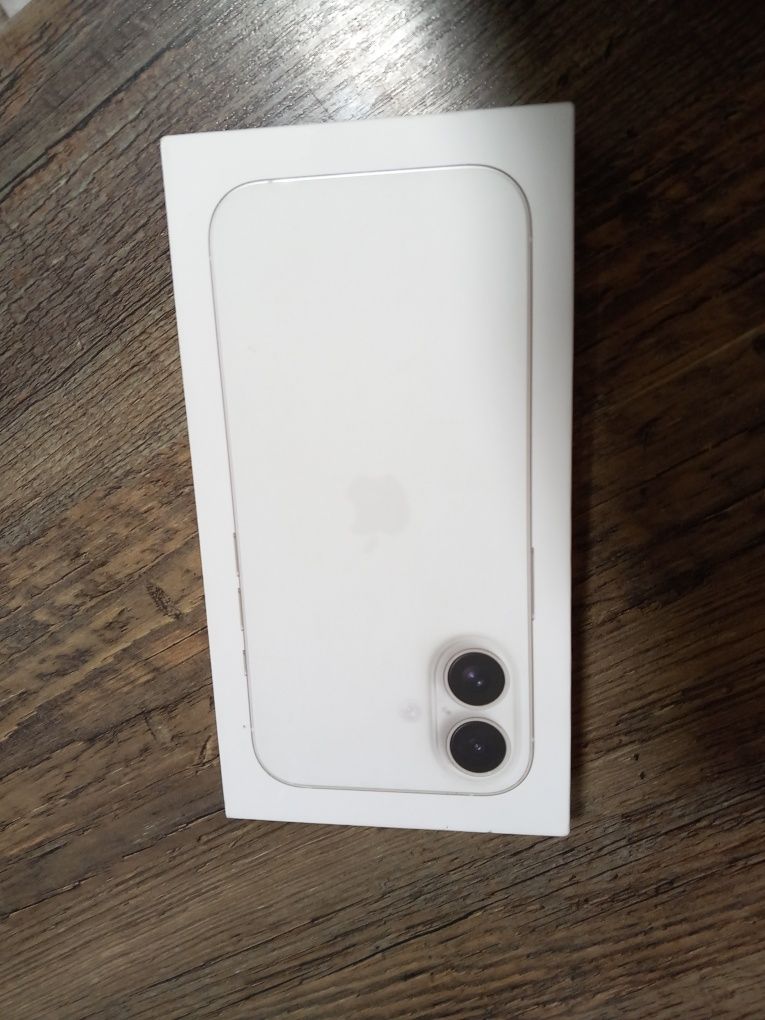 НОВ  Apple iPhone 16