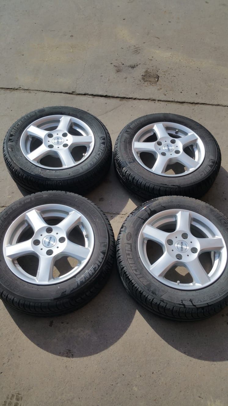 Jante aliaj ENZO, marime: 175/65 R14 cu 4 cauciucuri vara Michelin