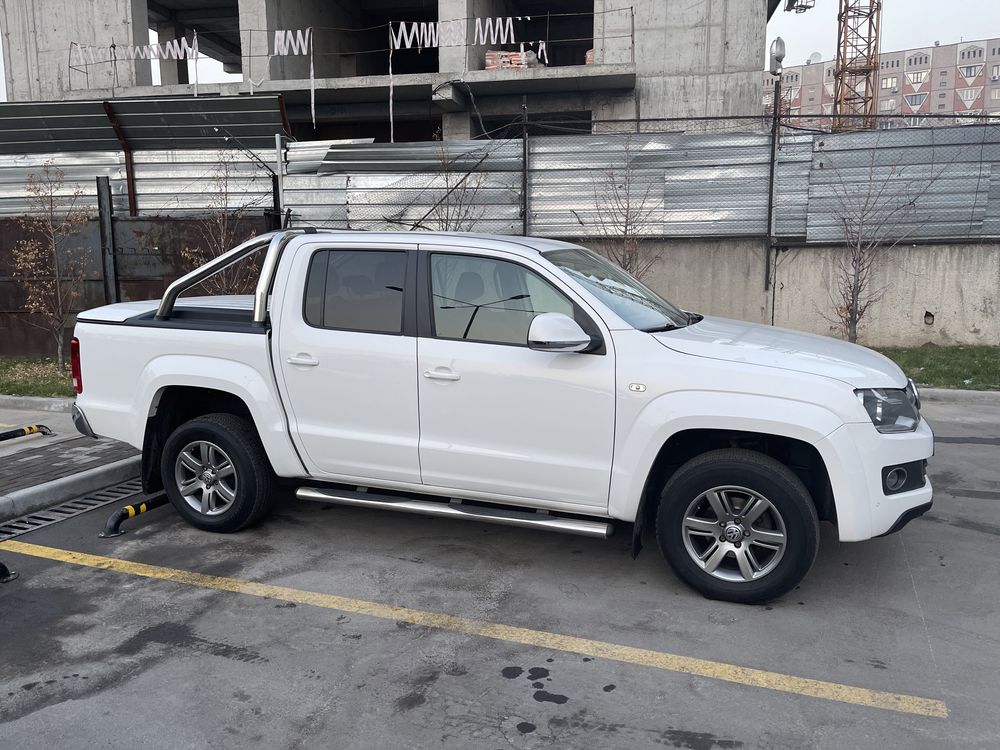 Volkswagen Amarok, 2012 г. подножка правая