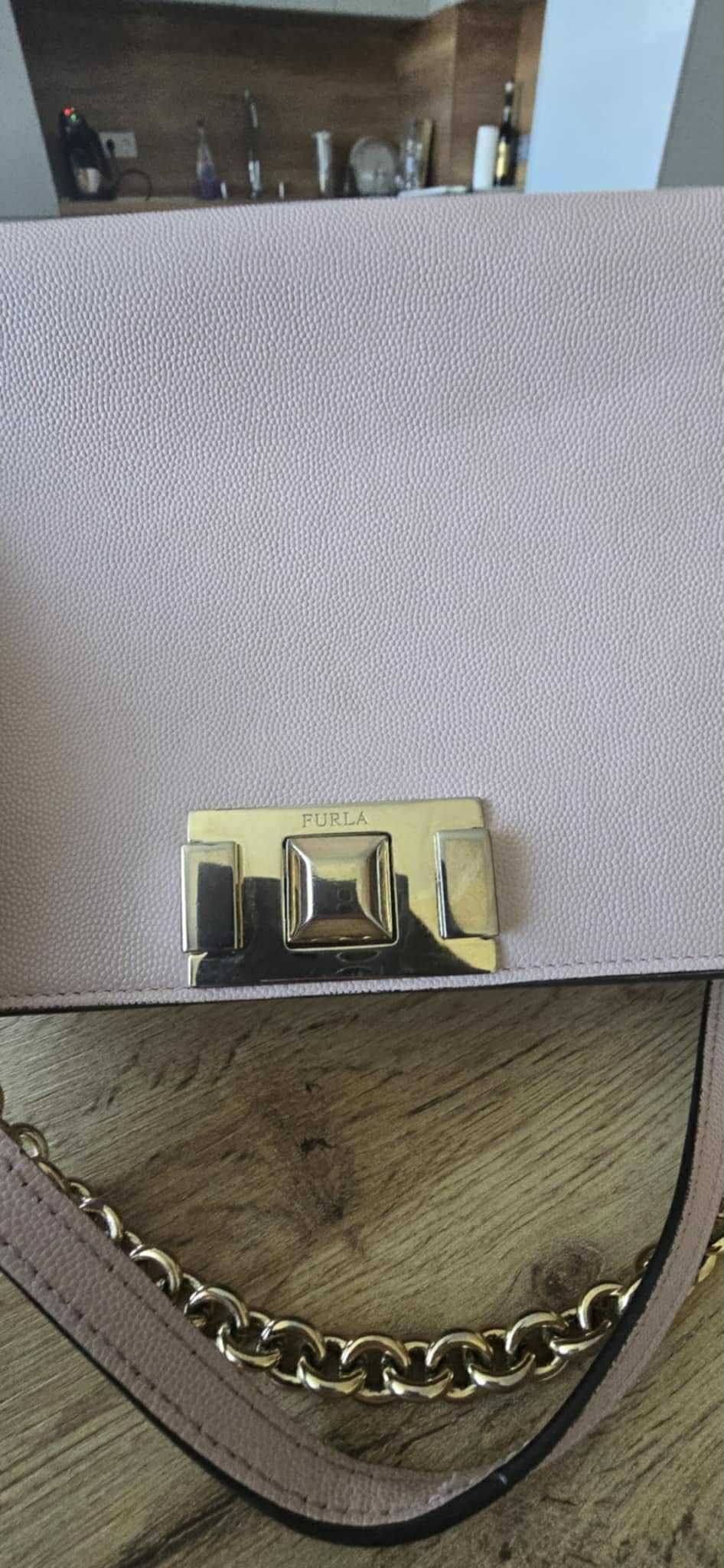 Дамска чанта Furla