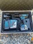 Filetanta Makita DHP482RFX9 cu percuție 18 V / 3,0 Ah + accesorii
