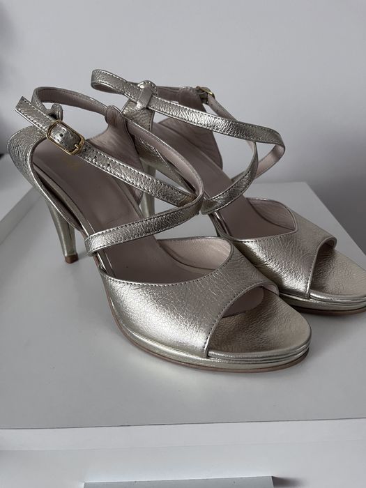 Sandale elegante cu toc, aurii Vanilla nr 39