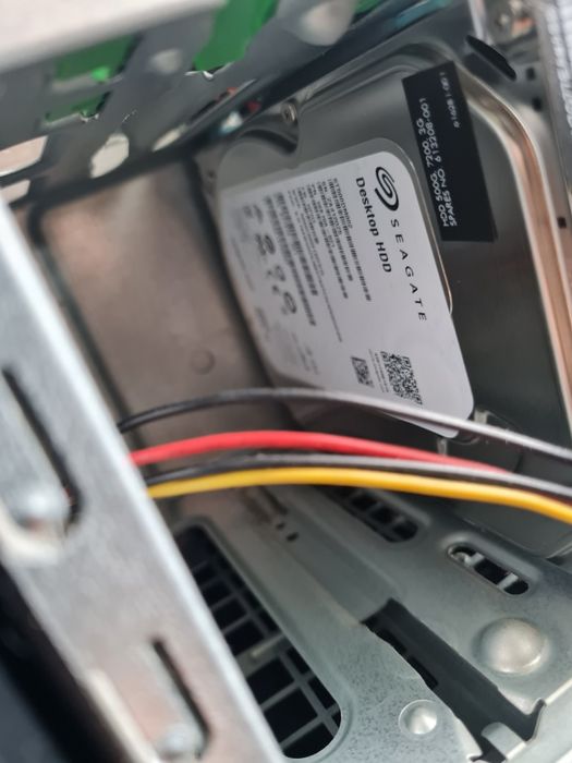 Компютър i3 8GB ram cd 250-1GB HDD