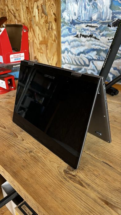 Teclast F5 11.6’ 8gb 128 gb windows 10. 2 в 1, въртящ се дисплей.