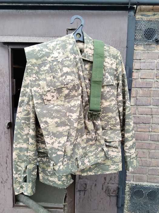 Продам военный костюм