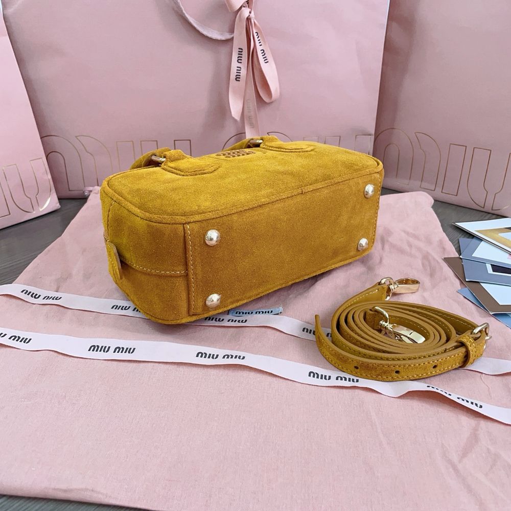 Geanta Miu Miu
