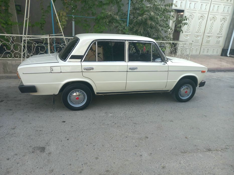 Vaz 2106 sotiladi