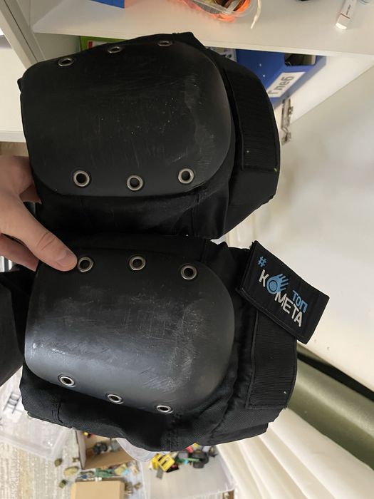 наколенники Комета для трюкового самоката