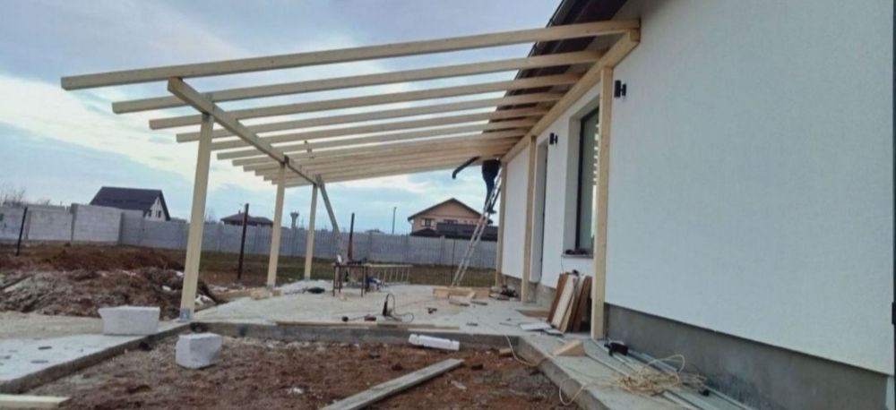 Executam acoperisuri și reparații