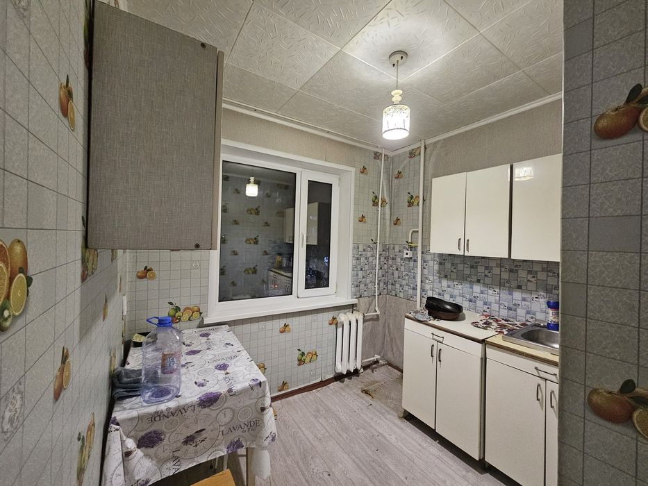 Продаю двухкомнатную квартиру на улице Ержанова, дом 45