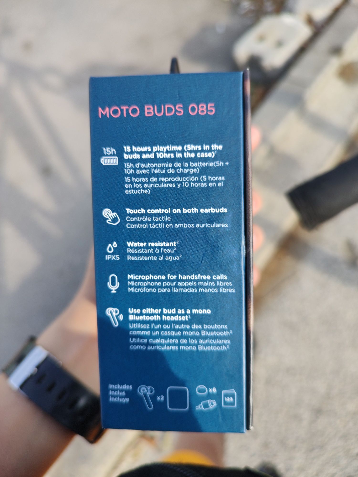 Motorola Moto buds 085