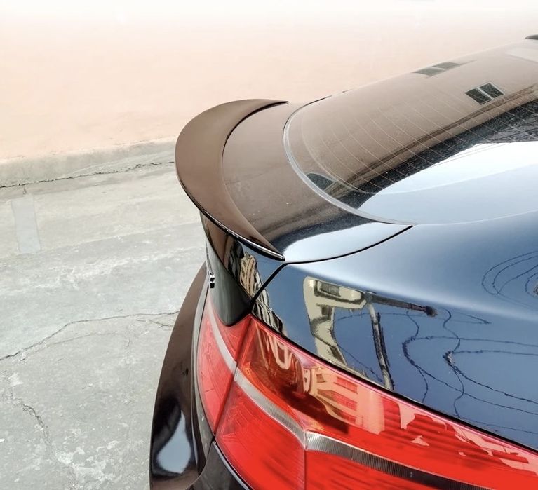 Negru lucios * Eleron Portbagaj Lip codita Haion BMW X6 E71